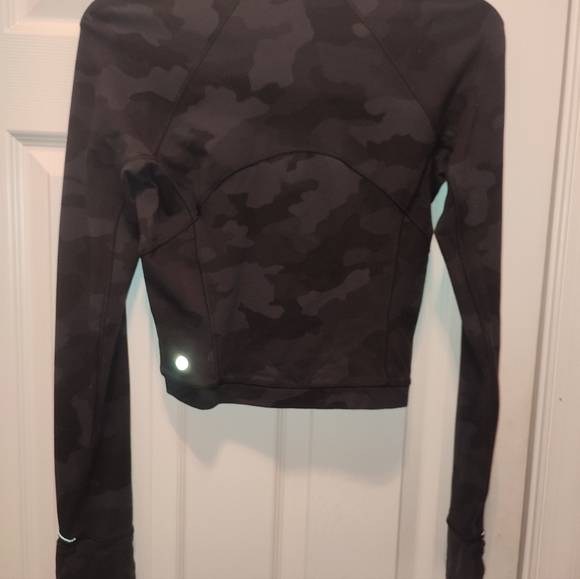 Lululemon Rulu Run jacket size 4 - Picture 3 of 3